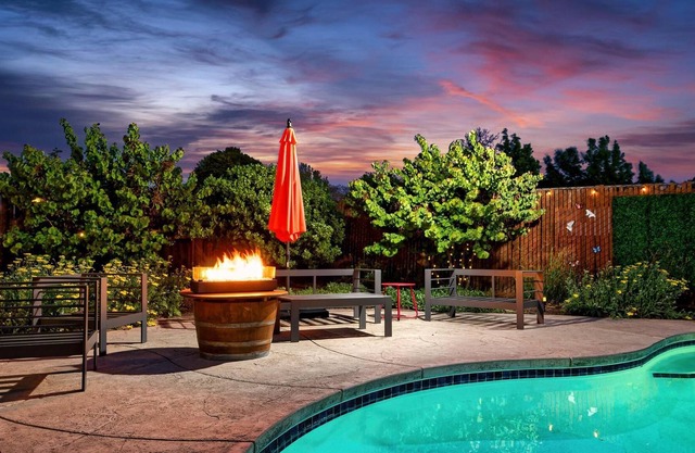 Napa Valley House | Game Room |Minutes to Wineries