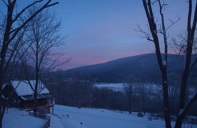Neapel Mountain View Cabin! Amazing Views! Whirlpool! Kamin! 20 Acres!