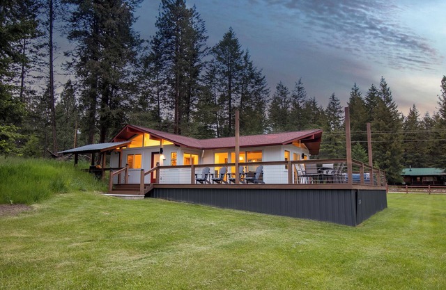 Narrows Cove Cabin