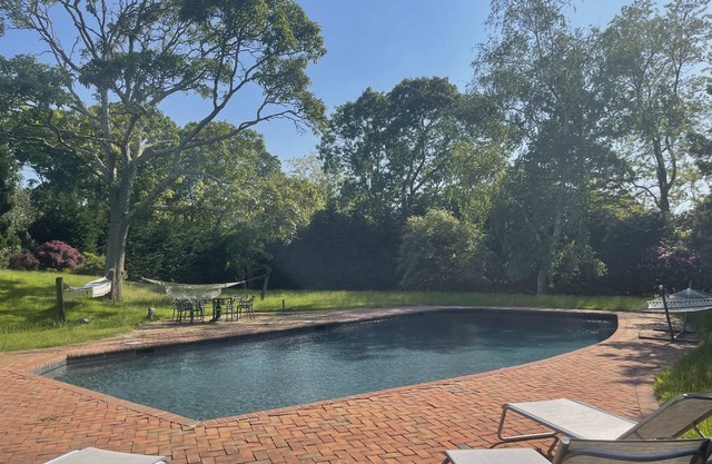 Nassau Point Summer Escape