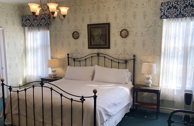 National Historic Landmark Inn located in the heart of the Finger Lakes, Room 5