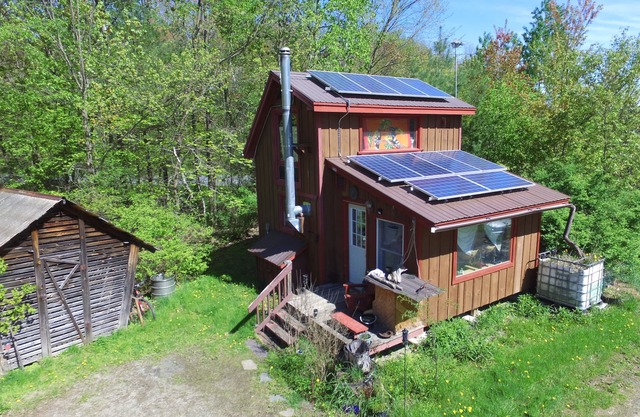 Nature Retreat, Pet Friendly Cozy Cabin On 80 Acres With Fields & Forrest Trails