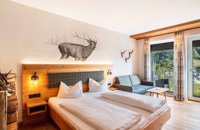 Naturzimmer 'Waidmannsheil' mit Balkon, WLAN und Klimaanlage