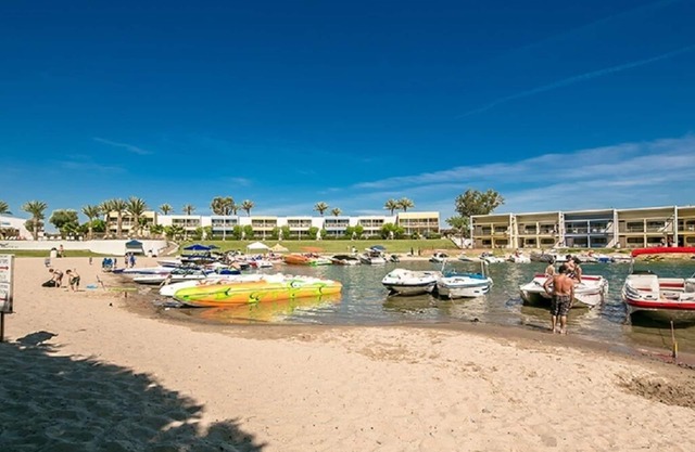 Nautical Inn Beachfront Resort - Mietwoche