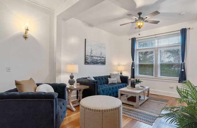 Nautical Lover's Apartment in Syracuse!