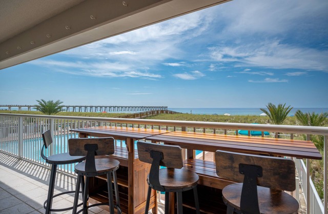 Navarre Beach Regency # 112 - Gulf Front Luxury - Neu für 2019!