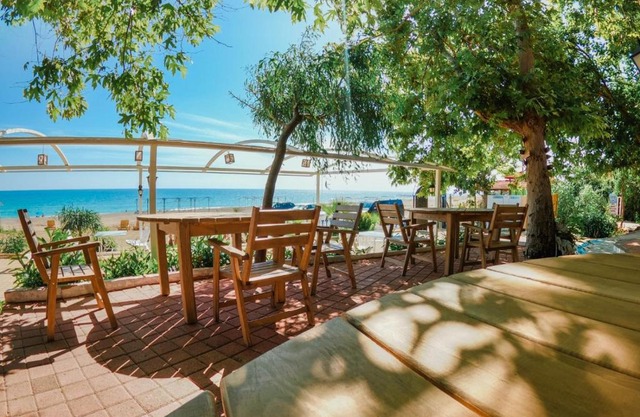 Naz Beach Bungalow Hotel in Antalya