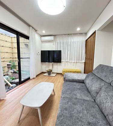 Near Asakusa, 5-min from Station, 5BR 150 square meters House, Near Skytree