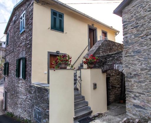 Near - Cinque Terre Holiday Apartment
