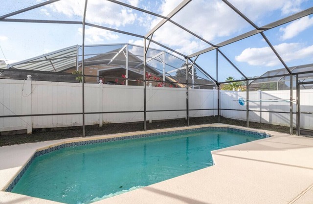 Near Disney + Pool & BBQ| 4BD Single House