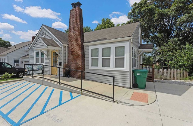Near Downtown,King Bed,Walkable,Safe