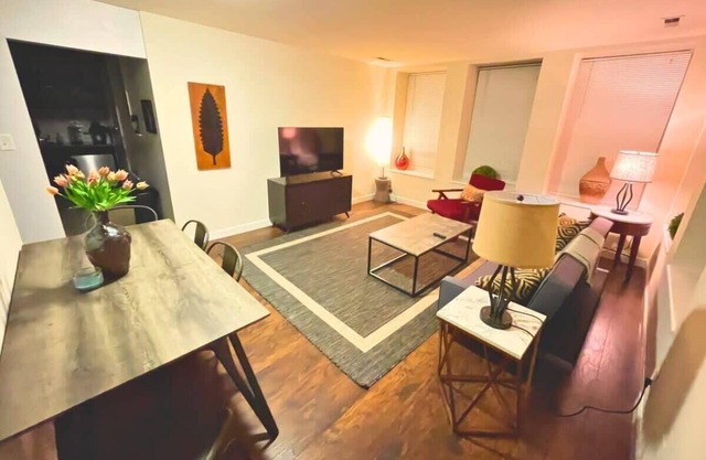 Near Forest Park, WashU, BJ Hospital, CWE 2BR W&D