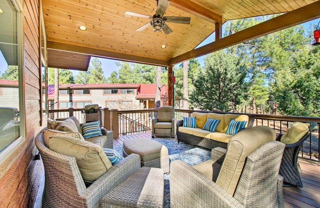 Near Hiking: Cabin w/ Deck & Grill in Show Low
