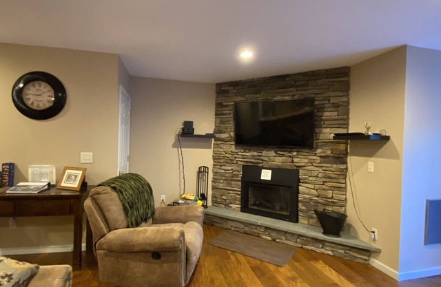 Kristall Pond New 4BR & 3. 5 Bad