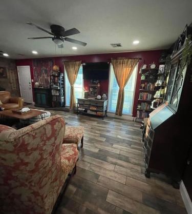 Near LSU Health district 3BR 2BA House quiet area