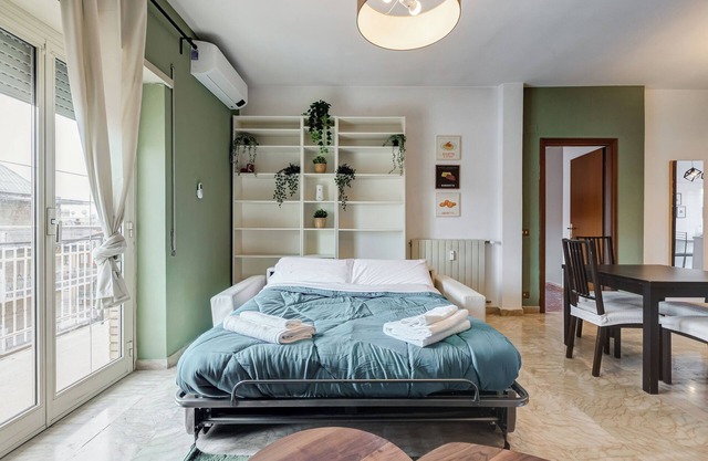 Near Metro A - Modern Boho Style Apartment