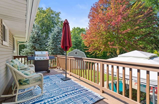 Near Chicago&O’Hare/King Bed/WiFi+Game room