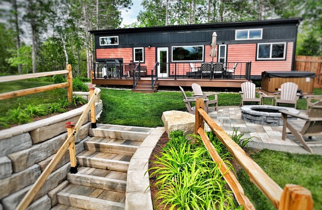 Near Pictured Rocks and trails, On the Au Train River, has private hot tub