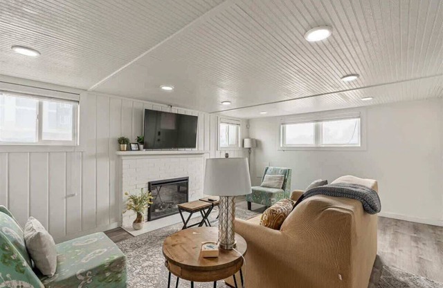 Near Provo Airport & Parks, FrontRunner Station!