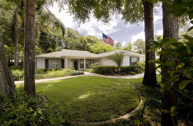 Near The Villages/ Fishing/Boating/ Lake Weir & Golf-Equestrian Center