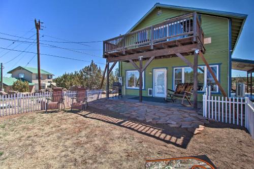 Near White Mountain Lake Home with Balcony and Patio