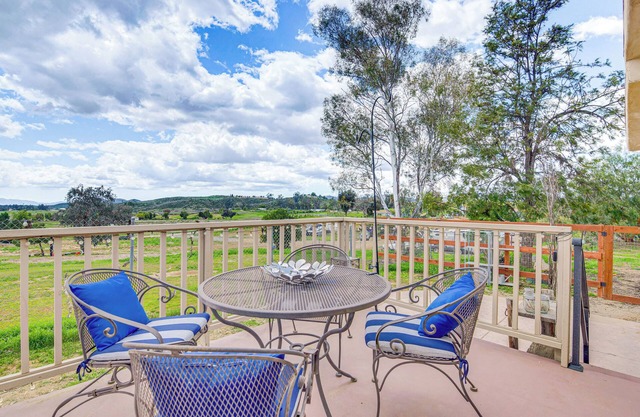 Near Wineries & Dining: Exquisite Menifee Home!