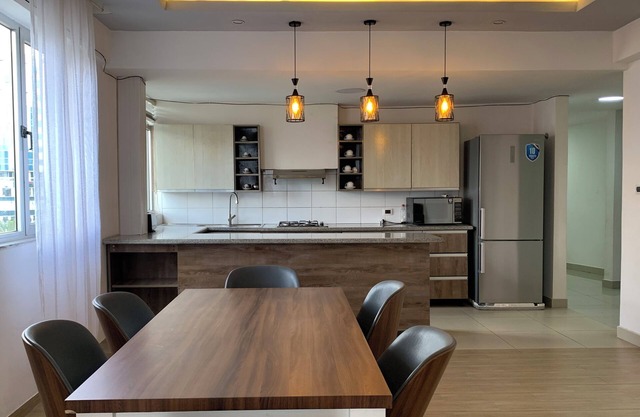 NearAirport 3Bdr ,Luxurious,secured & panoramic view Apartment