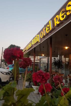 Neoss Boutique Hotel