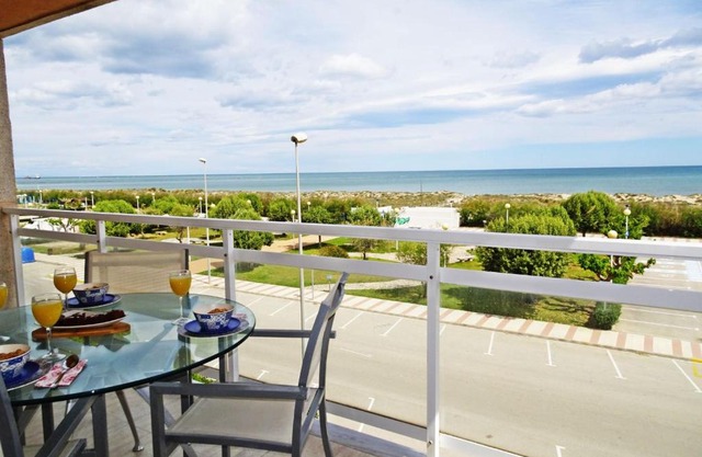 NEPTUNO Apartamento - Frente a la Playa