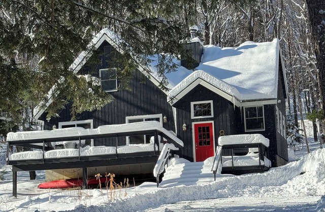 Nestled in the Woods of Chimney Hill--Very Close to Wilmington VT/Mt Snow