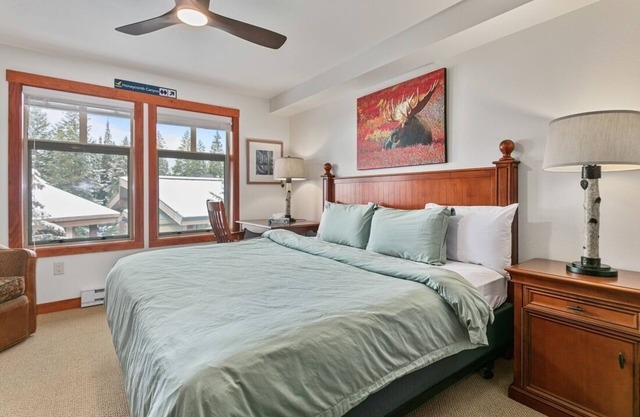 NEW! 1311B - King Standard Eagle Springs West