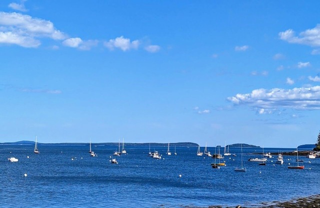 NEW! 2 miles from Beach, sunset, Acadia, Point Rd Beach House