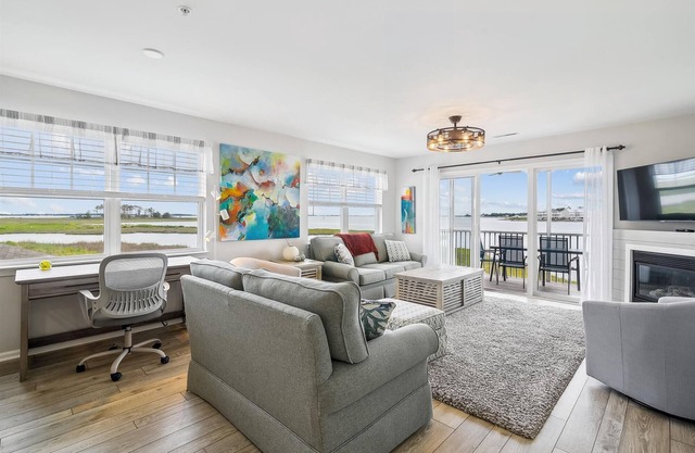 NEW 2025 LISTING! WATERFRONT! Bethany Bay is a beautiful resort community located along the shore of the Indian River Bay