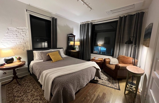 New 2BR Apartment in Historic Colfax Building