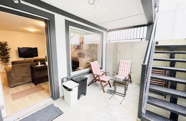 New 2BR Garden Suite,2Bath,AC,EV,Parkin,WIFI,Netfl