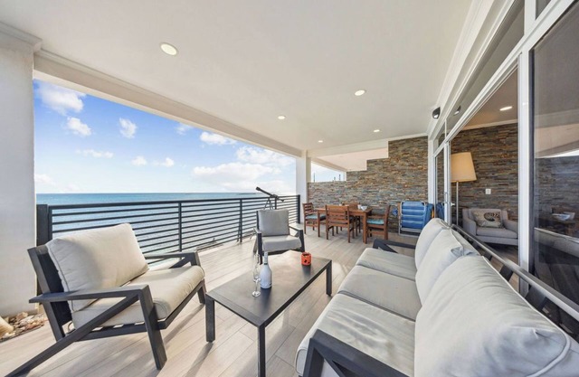 New 2BR Oceanfront Condo|Walk Rodgers&Baby Beach