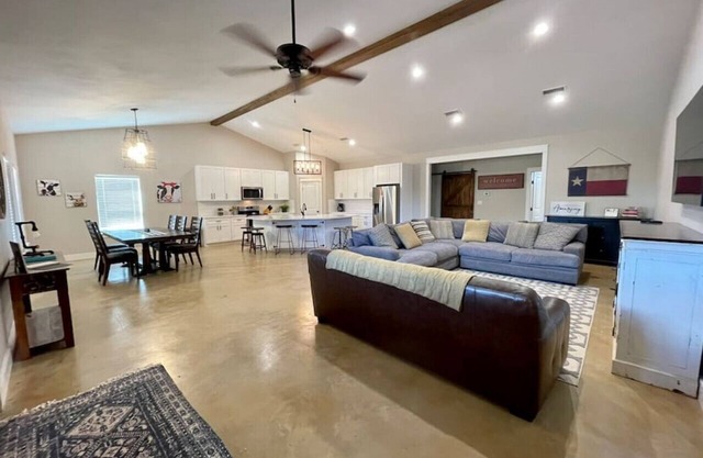 New 3 Bed 2 Bath Abilene Country House