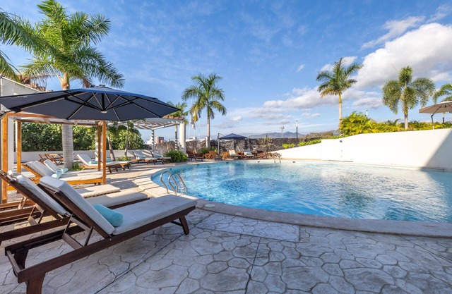 New 3 bed/2 bath Quadrant condo Bucerias