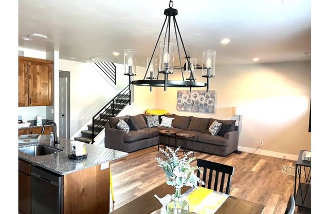 New 3 Bedroom Condo Perfect for an Idaho Adventure