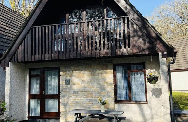 NEW 3BD Swiss Style Chalet St Ives Holiday Village