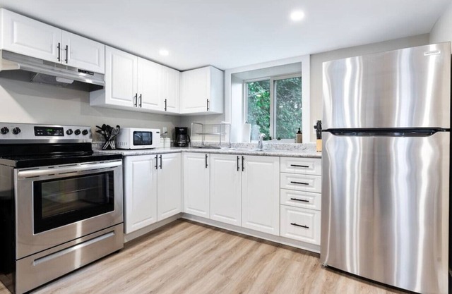 House near ski resort! Cozy oasis with amenities