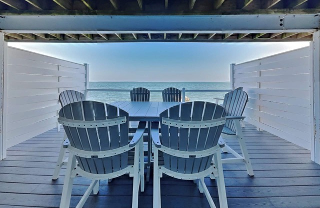 New 4 Bedroom 3 Bath Luxury Condo mit Blick auf das Wasser - Schlafmöglichkeiten für 12 max C106