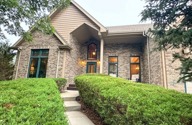 NEW!! 4-Bedroom Executive Estate in the Hart of the Black Hills