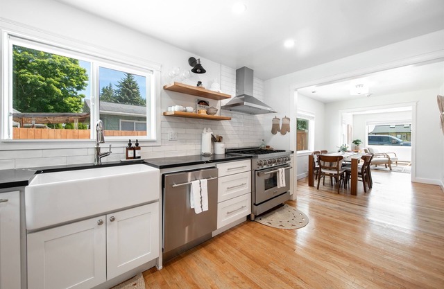 New! Single level 3B2B| AC| King bed| BBQ| Parking| EV Charger