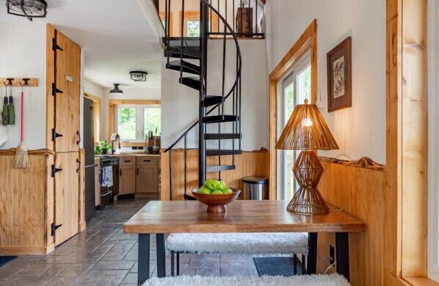 NEW: Adorable Tiny Home with/ Spectacular Views