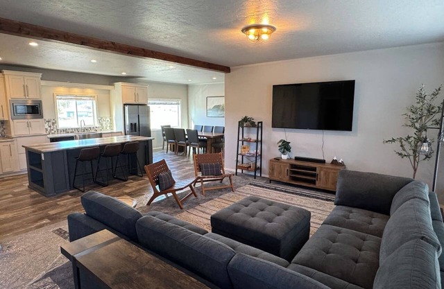 New! Adventure Haus: Spacious Home, Hot Tub