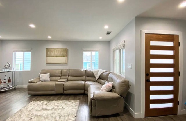New and modern 3B/2B home!