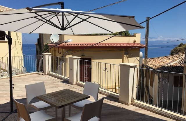 Neue Wohnung mit Meerblick-Terrasse