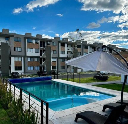 New Bamboo Skyline Business & Pool
