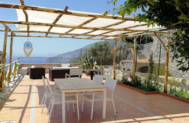 Neue Boutique Villa Donna Antonia in der Nähe von Amalfik und Positano Meerblick frei Wifi